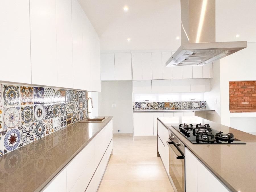 4 Bedroom Property for Sale in Country Club Western Cape